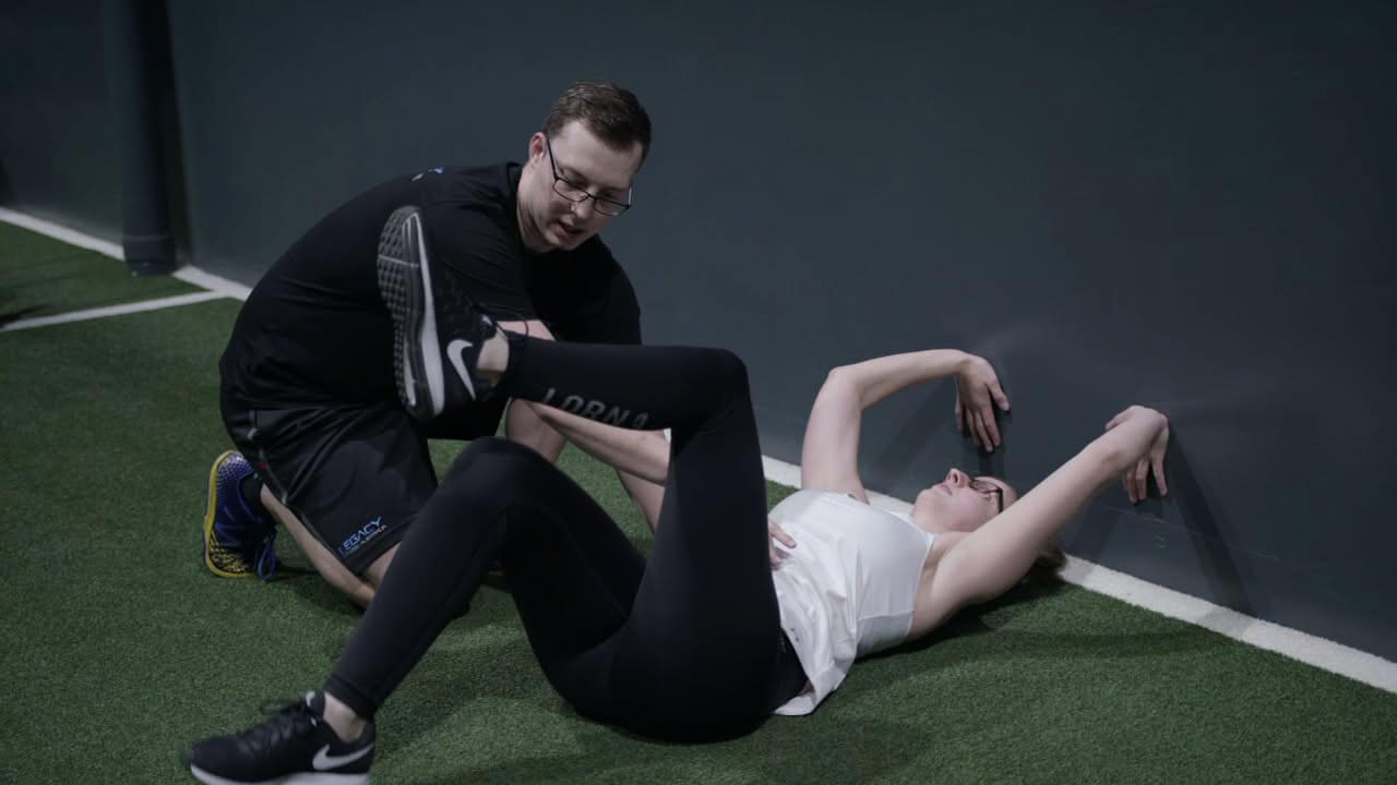 strength-training-legacy-fitness Dale performing strength training at Legacy Physio and Fitness